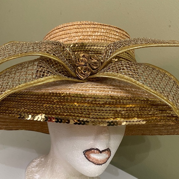 Beautiful Dress Hat by Whittall & Shon - Picture 3 of 9